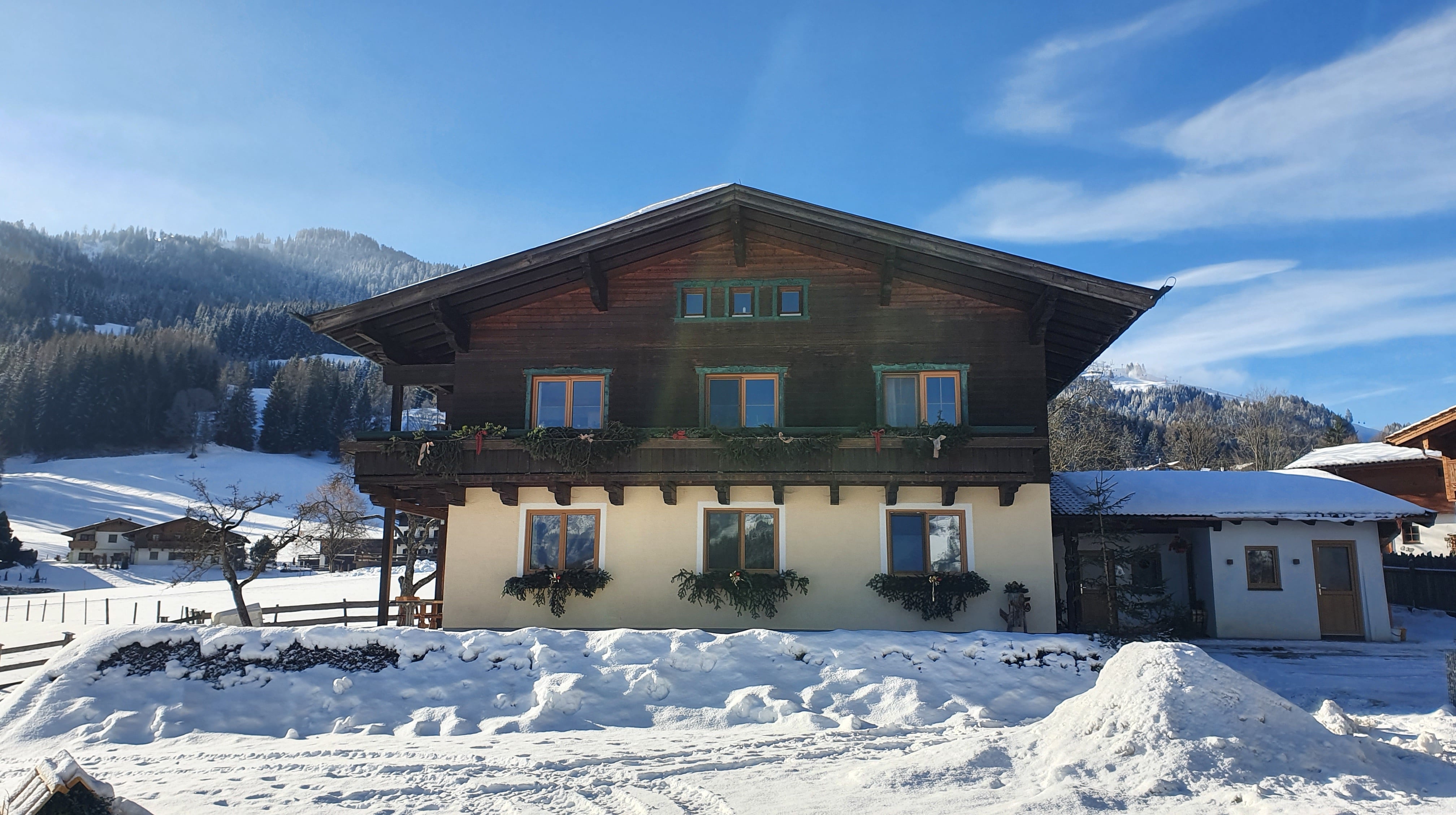 Image not available: 'hausWinter.jpg'